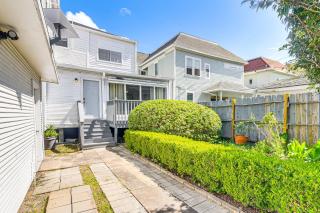 < 1/2 Mi to The Strand: Historic Galveston Apt! - 7