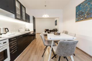 Finest 3BR Downtown - Sofia - 4