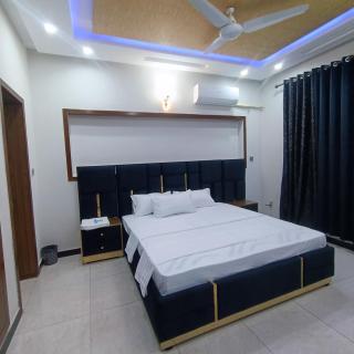 Black berry Guest House - Islamabad - 5