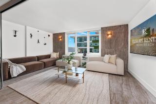 Private Studio Residence at Roney Palace -531 - 0