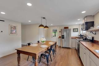 Charming Family Saratoga Home Walk to Track & Downtown - Saratoga Springs - 3