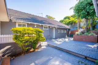204 Mazisi Kunene House 2 - Durban - 1