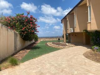 Luxurious Beachfront Ocean Villa in Shavei Tzion - Shave Ẕiyyon - 9