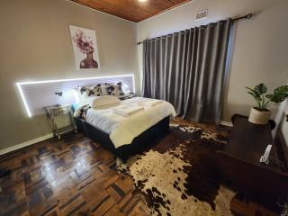 Ode to Tranquility House - Pax 6 - Pretoria - 4
