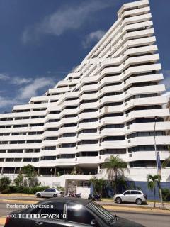 Apartamento en Costa Azul,frente la vela - Porlamar - 1