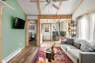 Cozy Cabin w Lake, Hot Tub, Huge Deck & Fire Pit - 1