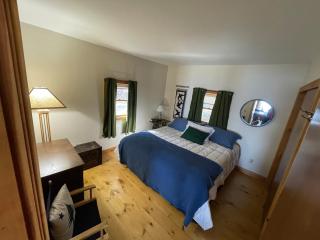 Acadia Schoodic Oceanfront Cabin - 5