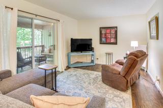 Golf Getaway with 9 Courses and Walk to Lake DeSoto - Hot Springs Village - 5