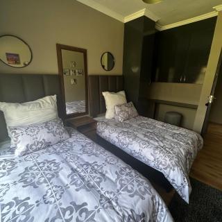 SunsetSunrise Country Farm - Krugersdorp - 4