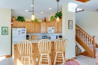 Seatopia by Village Realty - 8