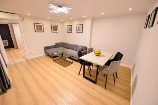 Libra Apartment - Two Bedrooms - 5 Guests - Next To Cismigiu Gardens - Bukarest - 0