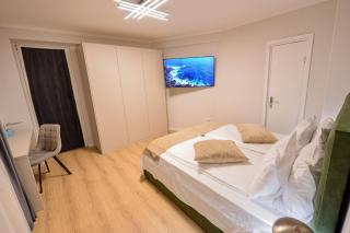Libra Apartment - Two Bedrooms - 5 Guests - Next To Cismigiu Gardens - Bukarest - 5