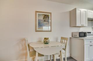 Idyllic Pass-A-Grille Studio - Walk to the Beach! - St Pete Beach - 3