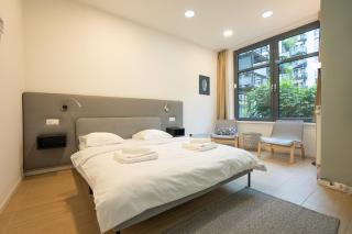 Comfort Studio with Queen-Size Bed, Self Check-in - 0