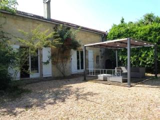Grande maison de charme en pierre - 0