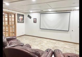 Gated Hacienda Great for Family - 3