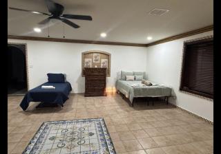 Gated Hacienda Great for Family - Alton - 2