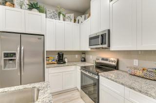 Private Patio and Yard Houston Retreat Near Golf! - Houston - 1