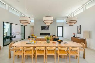 Sleeps 34 2 Villas Pool Pickleball Bocce Polo Villas Elara by AvantStay - La Quinta - 1