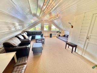Big, family-friendly summer house with sea view - Lii - 3