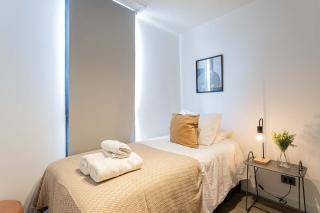 Modern 3BR Apartment in Providencian - Sleeps 6 - 3