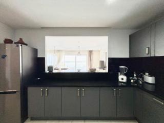 Ocean & Pool View Flat - 2 Bedrooms & Terrace - Tanger - 8