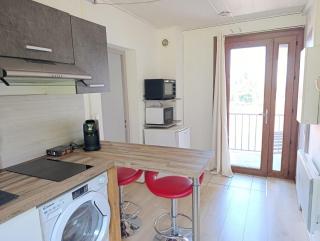 Charmant studio dans vieux village - Publier - 0