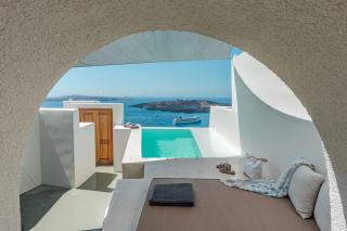 Luxury Grand Santorini Villa 3 Bedrooms Unforgettable Caldera Sea Views Outdoor Hot Tub Fira - Fira - 5