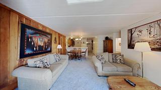 Great 2 Bedroom Condo with Mountain View! - 1