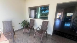 Hotel Royal - - 3