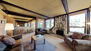 Spacious 2 Bedroom Condo with Mountain View! - Mammoth Lakes - 8