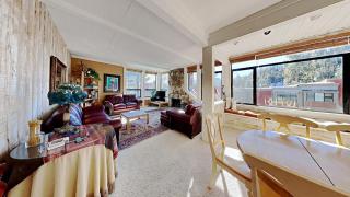 Upgraded 2 Bedroom Condo with Pool - Mammoth Lakes - 0