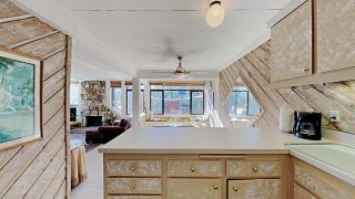 Upgraded 2 Bedroom Condo with Pool - Mammoth Lakes - 2