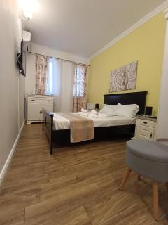 Adrys Boutique Villa - 4