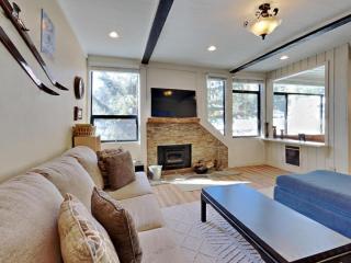 Walk To Lifts! Remodeled 2 Bedroom Condo - Mammoth Lakes - 8