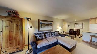 Spacious One Bedroom Condo with Full Kitchen! - 8