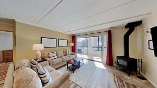 Updated 2 Bdrm Condo with Shared Hot Tub - 8