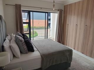 1 bedroom 1 bathroom luxury apartment - Pretoria - 6