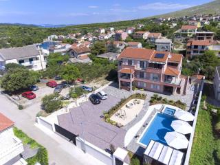 Apartment in Grebastica 7033 - 2