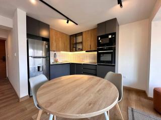 Vive la Modernidad Estudio en barrio el Golf - Santiago - 5