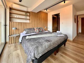 Vive la Modernidad Estudio en barrio el Golf - Santiago - 4