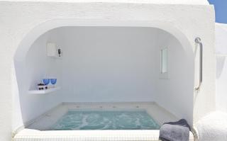 Elegant Santorini House 1 Bedroom Villa Windswept House Amazing Caldera View Outdoor Hot Tub Oia - Thólos - 6
