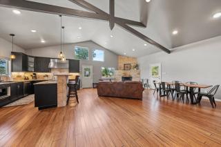 3BR Oasis-Pool-Pickleball-Dog Friendly - 6