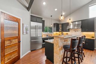 3BR Oasis-Pool-Pickleball-Dog Friendly - 7