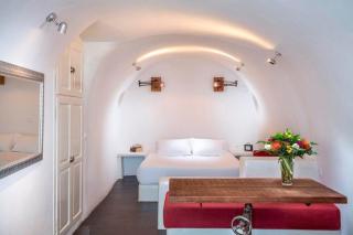 Luxury Santorini Villa Full Moon Villa 1 Bedrooms Outdoor Plunge Pool - 2