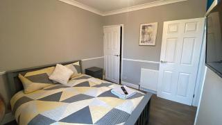 The Lodge on Lodge Road (Rayanara) - Southampton - 4