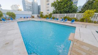 Deluxe Ocean View Studio with Free Parking & Pool - San Juan - 4