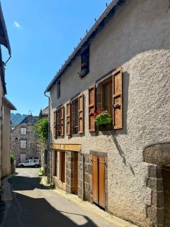 Appartement rénové, lumineux au centre de Vic - Vic-sur-Cère - 8
