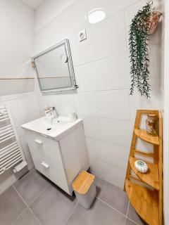Appartement rénové, lumineux au centre de Vic - Vic-sur-Cère - 1