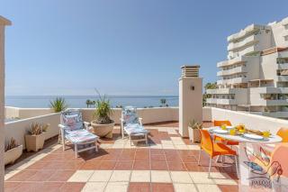 Benal Beach deluxe apartment with panoramic sea views - 8